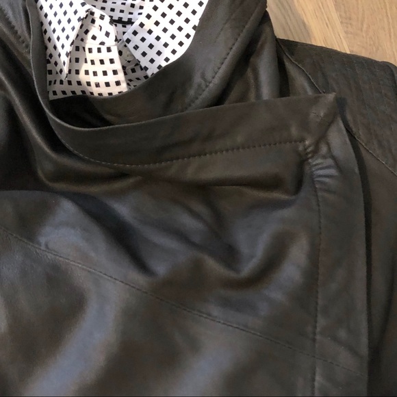 Leather Elie Tahari draped collar jacket - Picture 3 of 8